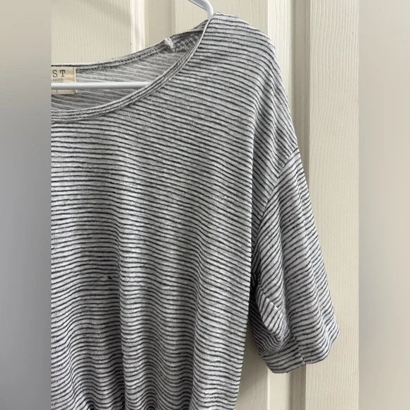 Project Social T Black and White Striped Short Sleeve crop Top - Picture 3 of 8